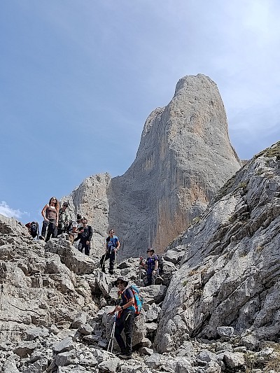 RUTA MACIZO CENTRAL PICOS DE EUROPA RUTA MACIZO CENTRAL PICOS DE EUROPA