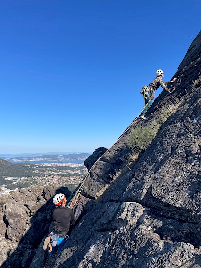 ¡Nueva promoción del Curso de Escalada de Varios Largos Equipados! ¡Nueva promoción del Curso de Escalada de Varios Largos Equipados!
